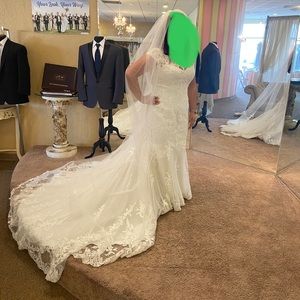 New wedding dress. Size 12. Altered to fit me. I am 5’0 with 3” heels